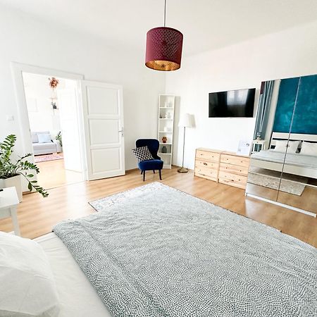 City Center Apartments Bratislava Exteriör bild